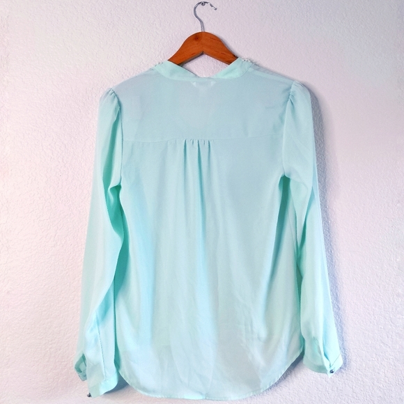 Candie's Mint Green Medium Blouse Pearls - Picture 2 of 5